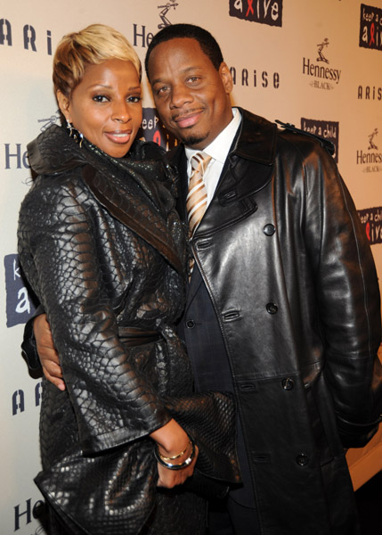 Mary J. Blige Punching Her Husband at New Album Release Party