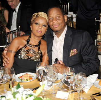 Mary J. Blige Punching Her Husband at New Album Release Party