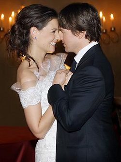 Katie Holmes: Tom shows me his moves