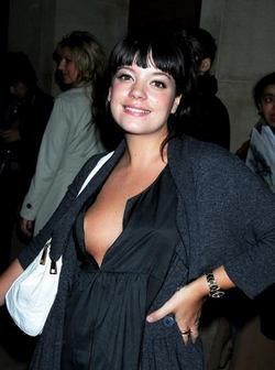 Lily Allen "lived in fear"