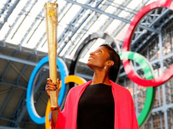 Olympic torch unveiled in London
