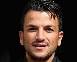 Peter Andre has "commitment issues"