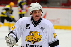 Hockey player Valeri Karpov died at the age of 43