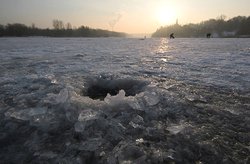 Rivers of Tatarstan, the ice thickness has reached a critical level