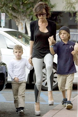 Victoria Beckham is an "amazing mother"