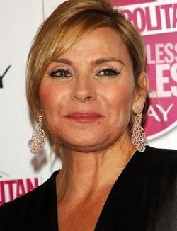 Kim Cattrall gets upset by drunk fans
