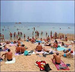 Ukranian child resort Yevpatoriya can remain without beaches