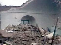 Earthquake hits Iran
