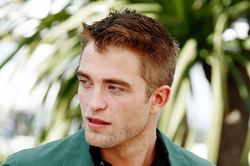 Pattinson has sold luxury mansion
