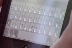 The onscreen keyboard of the iPad became palpable (video)