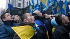 The crowd blocked the traffic at the building of the Kiev city administration
