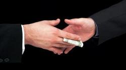 Russian federal property official held for suspected bribe-taking