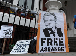 Ecuador to decide on political asylum for Assange by end of week