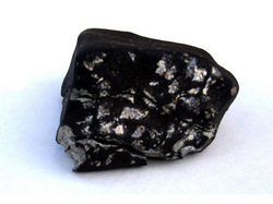 Scientists gathered in Antarctica meteorites