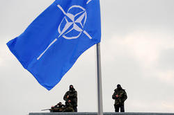 NATO provokes Moscow for an arms race