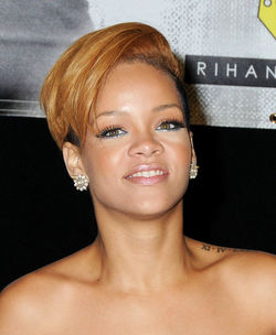 16 December 14:16: Possibility of Rihanna`s Befriending Chris Brown Again