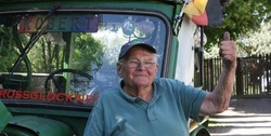 81-year-old German will come to Russia on a rare tractor