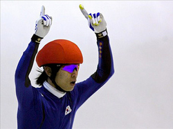 South Korean Olympic champ to race for Russia at Sochi 2014