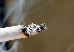Smokers to ban Smoking at entrances