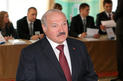 Lukashenko: Yanukovych paid "Right sector"