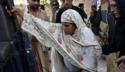 In Pakistan, the woman who killed his daughter for disobedience