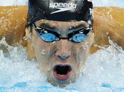 Phelps grabs 100m medley gold in Moscow pool