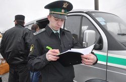 Russian traffic police conducts raids to detect drunk drivers