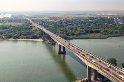 In Rostov started the installation of the main span of the bridge Voroshilovsky