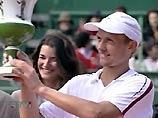 Davidenko and Sharapova recognized as best Russian tennis players of 2005