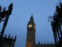 In the British Parliament called for tougher sanctions against persons associated with the Kremlin