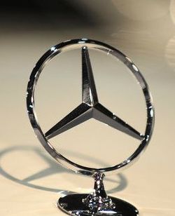 Russia`s GAZ, Daimler to invest 120 mln euros in Mercedes
