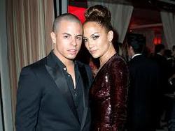 Jennifer Lopez is reportedly on the verge of breaking up with Casper Smart