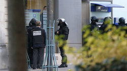 In Germany, the criminal in a mask took hostages