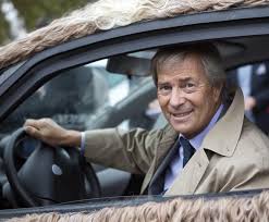 On suspicion in bribery to the law enforcement agencies of France detained the billionaire Bollore
