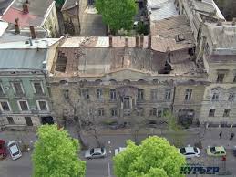 The house of Gogol in Odessa roof collapsed
