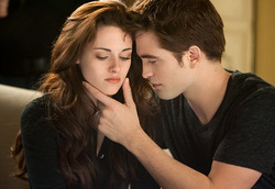 Twilight leads 2013 Teen Choice Award nominations