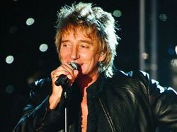 Rod Stewart is an "indescribably" grandfather