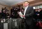 Zakharchenko stopped action of the decree on elections in DNR
