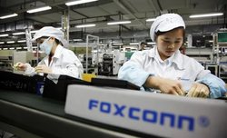 Foxconn to invest $10 billion in Wisconsin