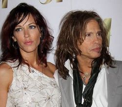 Steven Tyler fell in love with his fiancee when she tied him to a bed