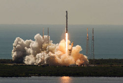 Falcon 9 exploded during takeoff to ISS