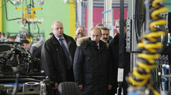 Putin unveils car production plant in Russia`s Far East