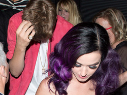 Katy Perry allegedly encouraged Robert Pattinson to break up