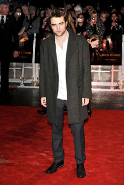 Robert Pattinson Waxed for Madame Tussauds