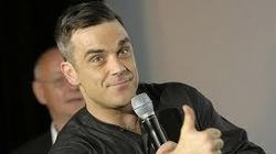 Robbie Williams is "really scared" of being a bad father
