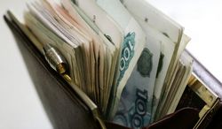 Russians are transferred to non-cash salary
