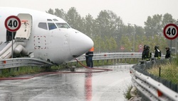 In Italy a cargo aircraft landing crashed into a fence