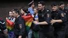 Clashes between the participants of the gay parade and radicals were launched in Kyiv
