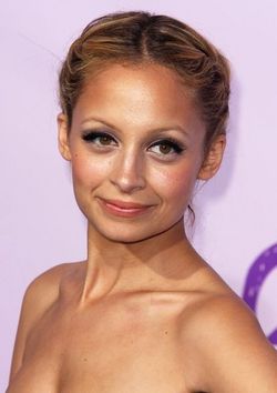 Nicole Richie Seeking Medical Treatment After Traffic Accident