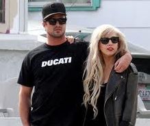 Lady Gaga and her ex-boyfriend Taylor Kinney have reportedly reunited